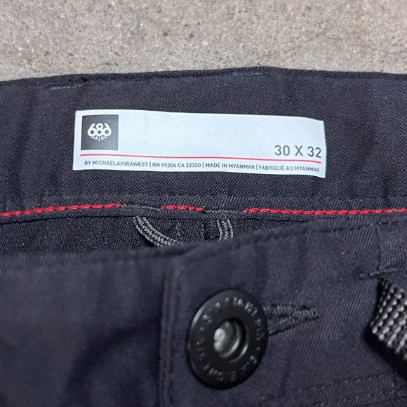 Men's 686 Everywhere Slim Pants 30x32 Black - Picture 3 of 3